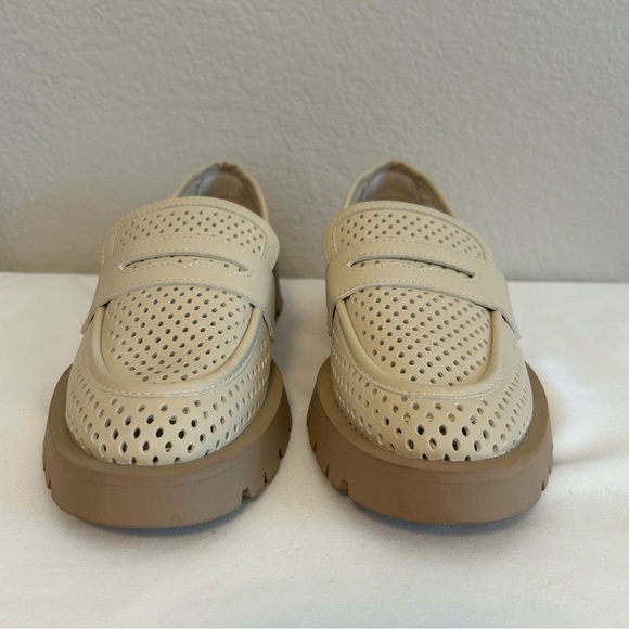 Dolce Vita Women’s Slip-on Ersula Loafer with a Chunky Sole and Heel, Size 7.5 - Picture 4 of 9